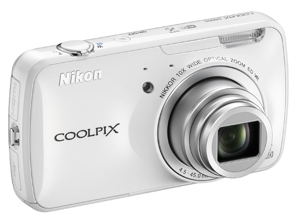 Nikon Coolpix S800c – Kamera Digital Berbasis Android Pertama di Dunia