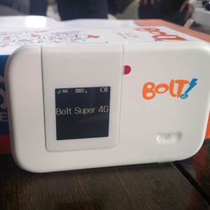 BOLT! Merilis Produk Smart Mobile WiFi dengan All in 1 LCD