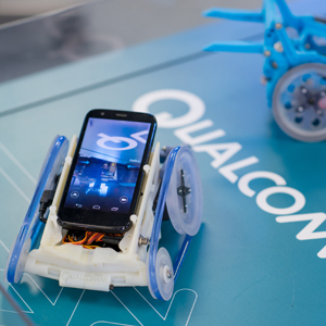 Snapdragon Micro Rover – Robot yang Memiliki Otak Prosesor Qualcomm Snapdragon 810