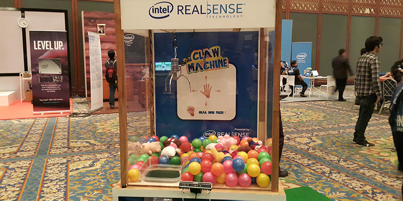 Claw Machine dengan Intel RealSense - header