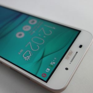 Review Smartphone : ASUS Zenfone Max