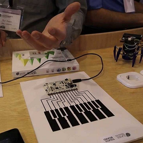 Touch Board DIY Starter Kit Sekarang Telah Tersedia! Pemula, Developer, dan Maker dapat Berkreasi Lebih Imajinatif