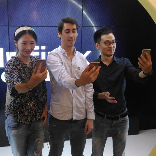Infinix Resmi Rilis Hot S di Indonesia, Smartphone Selfie Dengan Fingerprint Cuma Rp 1 Jutaan