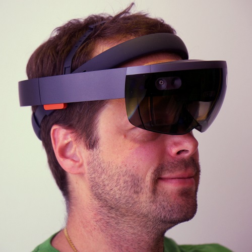 Kini Kamu Dapat Membeli HoloLens Tanpa Perlu Mendaftar Terlebih Dulu