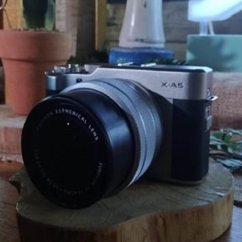 Sasar Kaum Urban, Kamera Mirrorless Selfie Fujifilm X-A5 Resmi Diluncurkan di Indonesia
