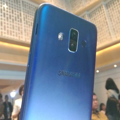 Samsung Rilis Galaxy J7 Duo dengan RAM 3 GB dan Dua Kamera Bokeh di Indonesia